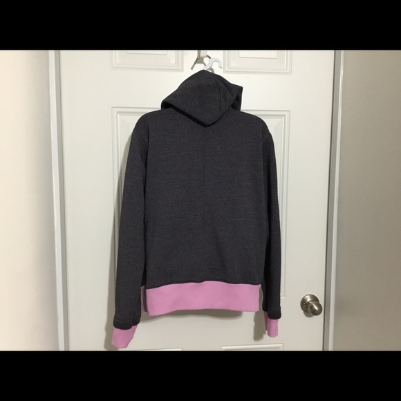 Under Armour Sweatshirt - Picture 2 of 6